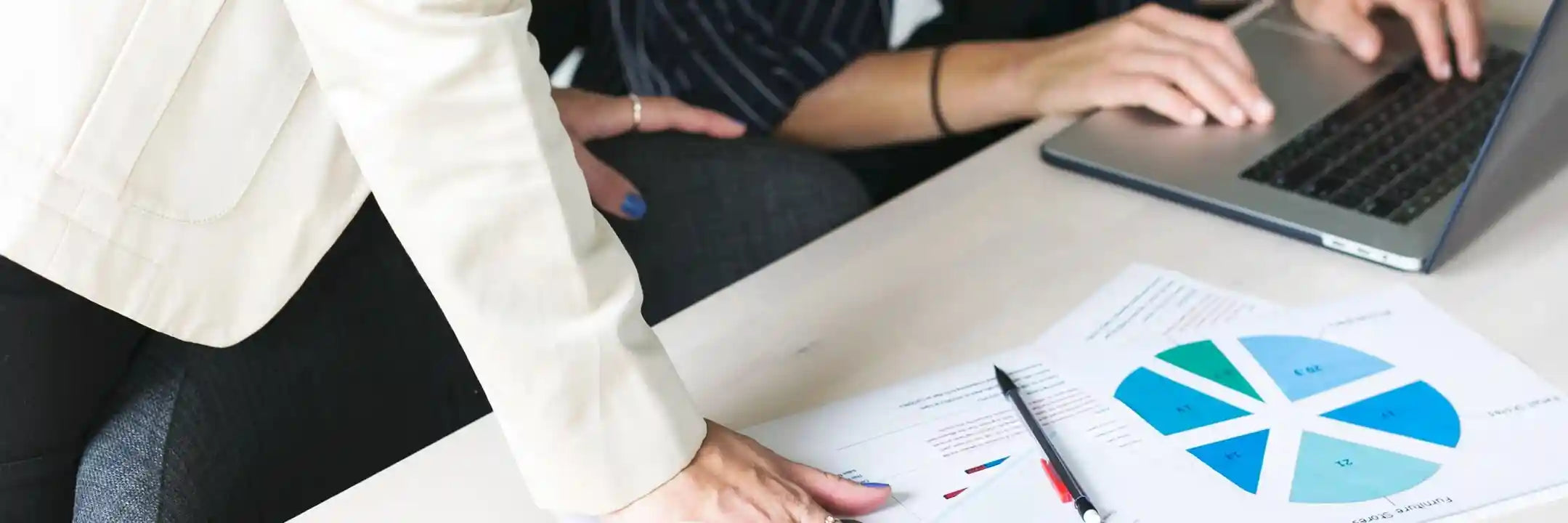 office-woman-hands-on-report