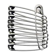 safety-pins-2cm